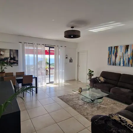 Rte Des Sanguinaires F3 4 Couchages Ajaccio (Corsica)